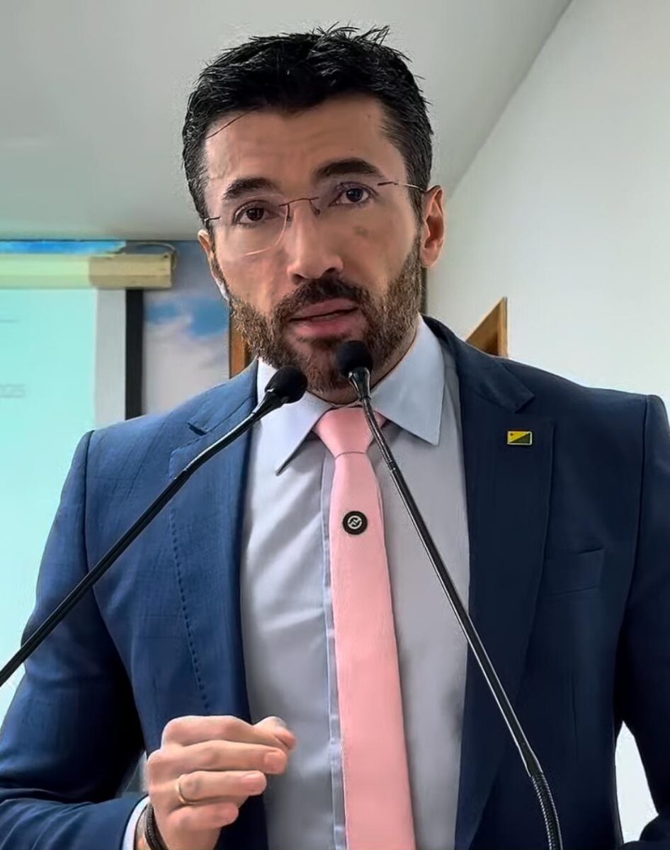 Vereador propõe corte de salário para vereadores que chegam atrasados na Câmara de Rio Branco