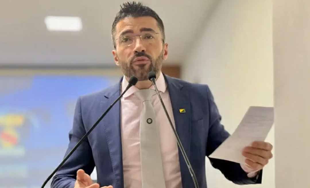 “Estão brincando com o futuro de mães e das crianças de Rio Branco”, diz Zé Lopes ao cobrar vagas e reconhecimento de assistentes de creche