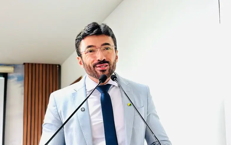 Zé Lopes cobra melhorias na infraestrutura do loteamento Jaguar, em Rio Branco